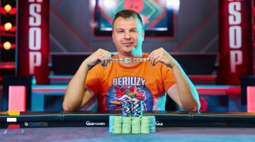 Самый успешный покерист Латвии дважды выиграл на WSOP-2022